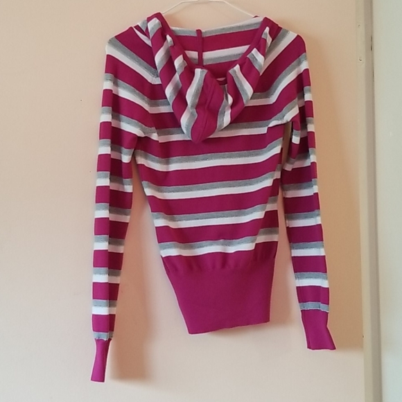 Sweater with a hoodie, sparkle material - Picture 2 of 4